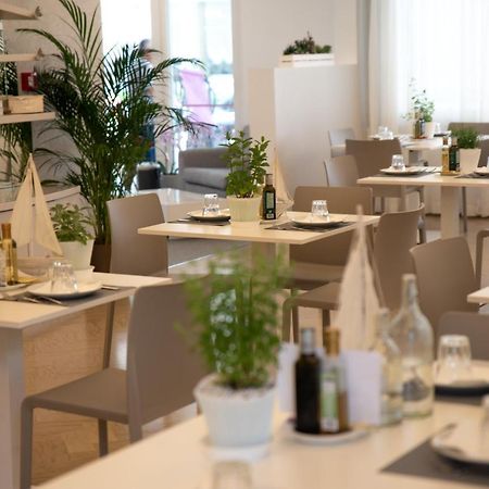Hotel San Gottardo Riccione Luaran gambar