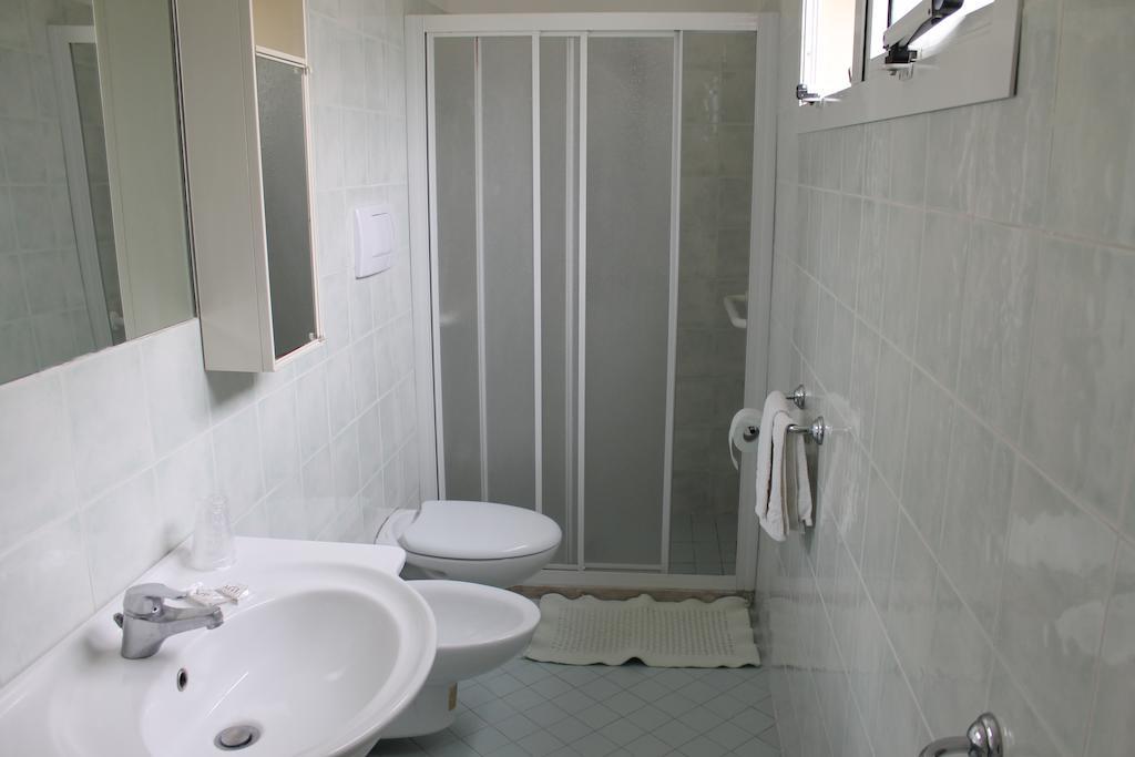 Hotel San Gottardo Riccione Bilik gambar